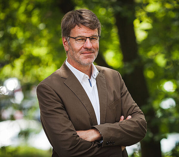 Prof. Dr. Henrik Müller